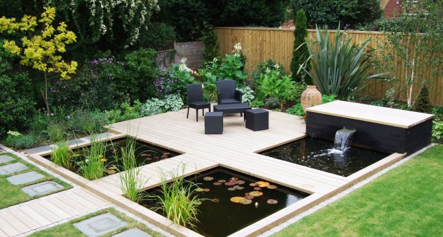 decking area with water feature